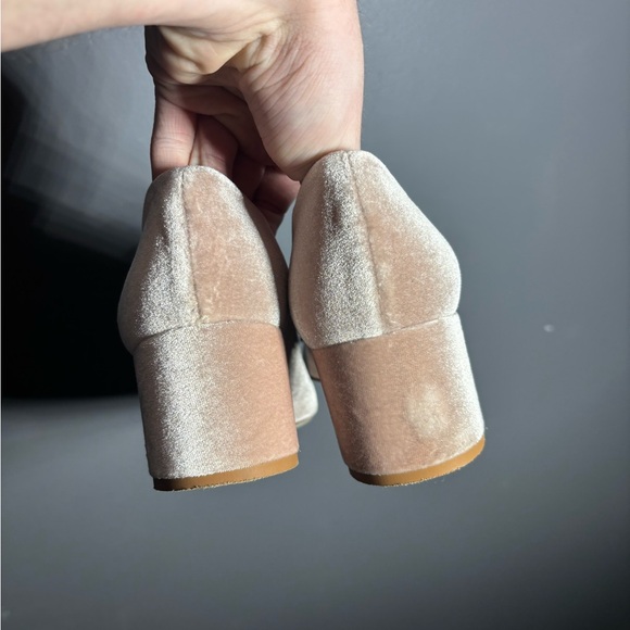 J.Crew Avery Velvet Bow Heels Womens Size 8.5 - Picture 3 of 7